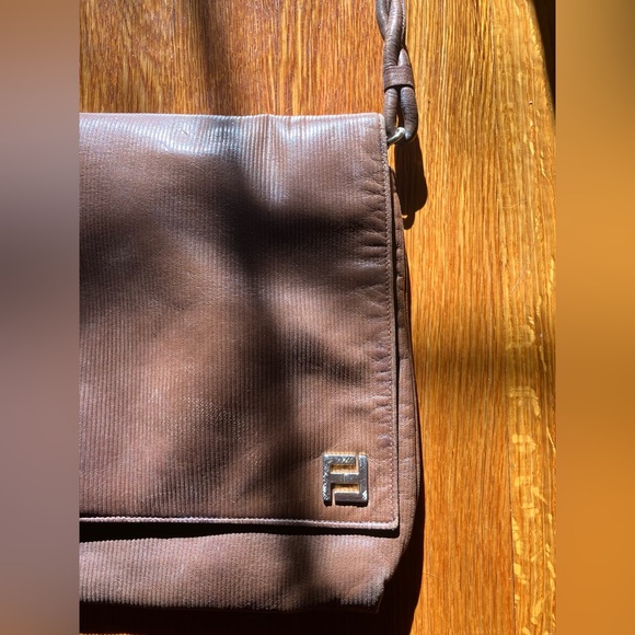 Authentic Vintage Fendi Bag - Picture 2 of 8